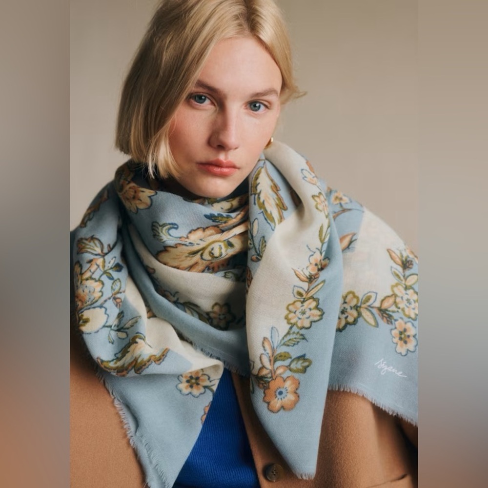 Sezane Pio Wool Large Scarf in Rama Print